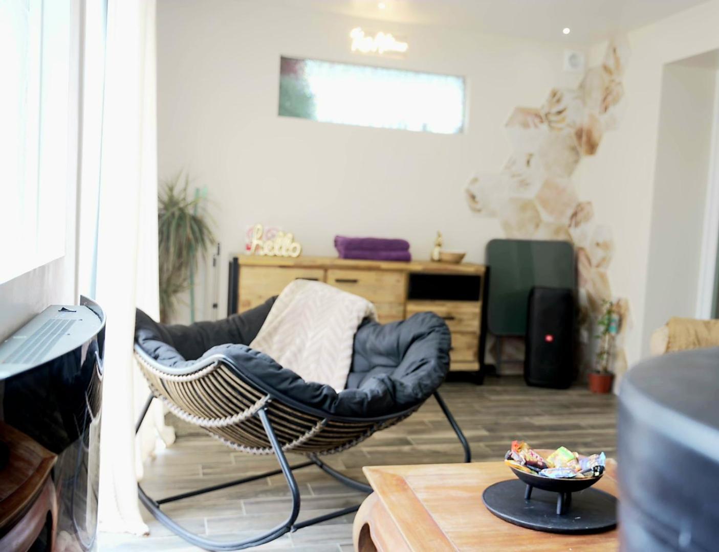 Atoumo Appartement Love Jacuzzi & Jardin Disneyland Paris Quincy-Voisins Exteriör bild