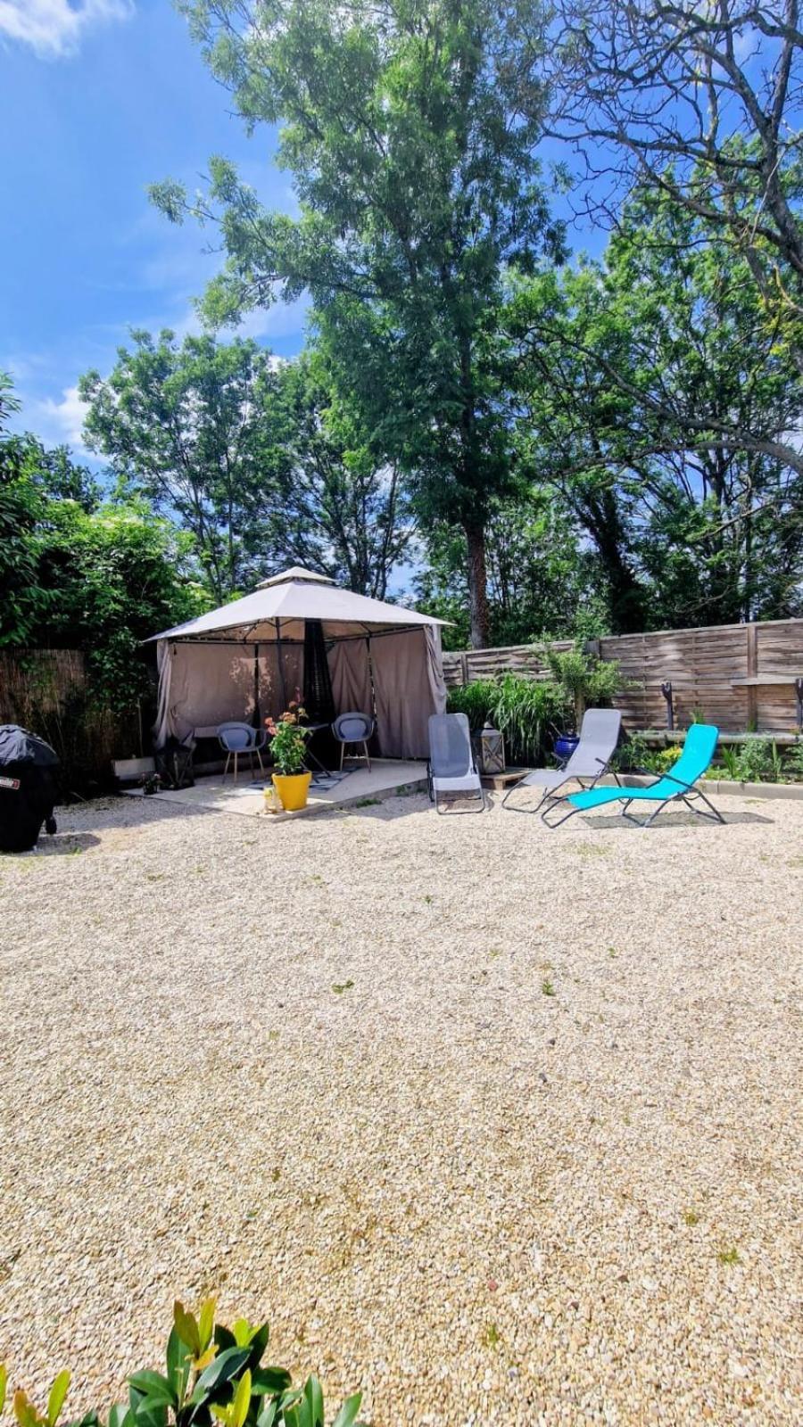 Atoumo Appartement Love Jacuzzi & Jardin Disneyland Paris Quincy-Voisins Exteriör bild